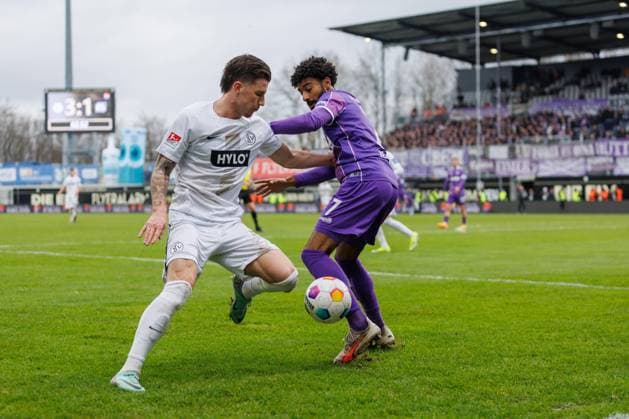 Hugo Vandermersch SV 07 Elversberg in duel with Noel Niemann VFL Osnabrueck , SV Elversberg vs VFL Osnabrueck, Soccer, 2 Bundesliga, Matchday 20, Season 2023 2024, 18 02 2024 SV Elversberg vs VFL Osnabrueck, Soccer, 2 Bundesliga, Matchday 20, Season 2023 2024, 18 02 2024 Elversberg Copyright: xEibner-Pressefoto AlexanderxNeisx EP_ANS