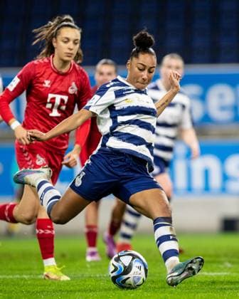Google Pixel Women Bundesliga 14 Matchday MSV Duisburg 1 FC Köln 18 02 2024 8 Google Pixel Women Bundesliga 14 Matchday MSV Duisburg 1 FC Köln Schauinsland Reisen Arena Duisburg 18 02 2024 DFB DFL REGULATIONS PROHIBIT ANY USE OF PHOTOGRAPHS AS IMAGE SEQUENCES AND OR QUASI VIDEO Copyright: xBEAUTIFULxSPORTS Buriakovx