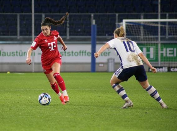 18 02 2024, xgrfx, Fussball 1 Bundesliga Damen, MSV Duisburg Damen 1 FC Köln Damen emspor, v l Manjou Wilde 1 FC Köln DFL DFB REGULATIONS PROHIBIT ANY USE OF PHOTOGRAPHS as IMAGE SEQUENCES and or QUASI VIDEO Duisburg