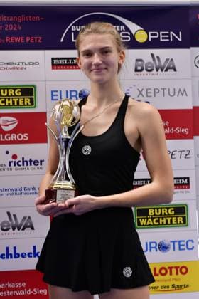 Winner Julia Avdeeva RUS with trophy Burgwaechter Ladies Open 2024, Womens Tennis, ITF World Ranking Tournament, Final, Singles, Alison Van Uytvanck BEL vs Julia Avdeeva RUS , 18 02 2024 Burgwaechter Ladies Open 2024, Womens Tennis, ITF World Ranking Tournament, 12 18 02 2024 Altenkirchen Copyright: xAugstx xEibner-Pressefotox EP_jat