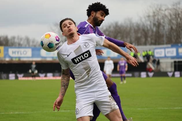 18 02 2024, Football, Men, 2 Bundesliga , 22 Matchday, Season 2023 2024, SV 07 Elversberg VfL Osnabrück, Hugo Vandermersch SV 07 Elversberg , Noel Niemann VfL Osnabrück Elversberg Ursapharm Arena an der Kaiserlinde Saarland Germany EN