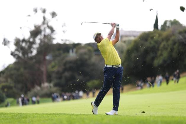 February 18, 2024, Pacific Palisades, California, USA: HIDEKI MATSUYAMA hits from the fairway on 18th hole during the final round of The Genesis Invitational at Riviera Country Club in Pacific Palisades, California. Pacific Palisades USA - ZUMAt158 20240218_zsp_t158_015 Copyright: xBrentonxTsex
