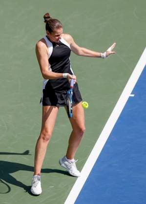 Karolina Pliskova, Dubai Duty Free Tennis Championships, Dubai, U A E Tennis Dubai Tennis Championships WTA Dubai Duty Free Tennis Stadium Dubai United Arab Emirates 19 February 2024 Copyright: xJuergenxHasenkopfx