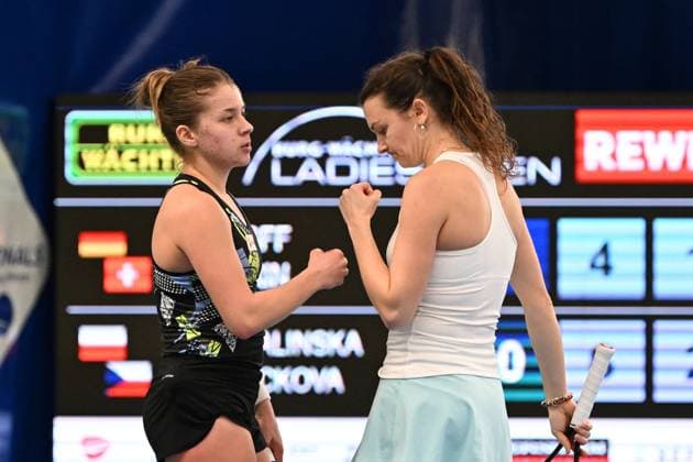 Tournament winner Maja Chwalinska POL li Jesika Maleckova CZE re Burgwaechter Ladies Open 2024, womens tennis, ITF World Ranking Tournament, doubles final, Julia Lohoff GER Conny Perrin CHF vs Maja Chwalinska POL Jesika Maleckova CZE , 18 02 2024 Burgwaechter Ladies Open 2024, womens tennis, ITF World Ranking Tournament, 12 18 02 2024 Altenkirchen Copyright: xAugstx xEibner-Pressefotox EP_jat