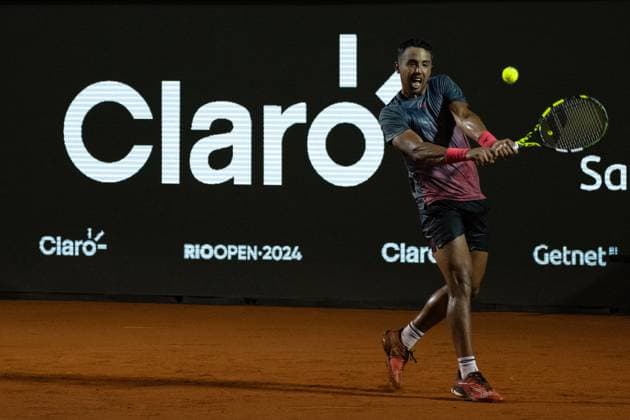 (240220) -- RIO DE JANEIRO, Feb. 20, 2024 -- Hugo Dellien of Bolivia hits a return to Cameron Norrie of Britain during the round 32 at the 2024 ATP500 Rio Open at Jockey Club Brasileiro in Rio de Janeiro, Brazil, Feb. 19, 2024. ) (SP)BRAZIL-RIO DE JANEIRO-TENNIS-ATP500-RIO OPEN WangxTiancong 
