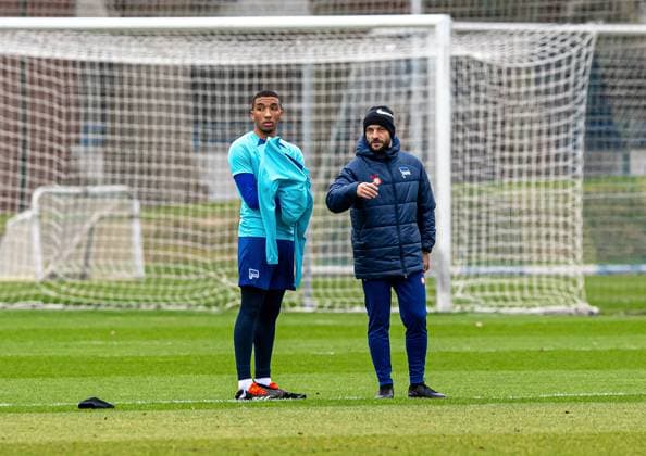 Soccer, Men, Season 2023 24, 2 Bundesliga, Hertha BSC, Training, v l Bradley Ibrahim Hertha BSC , Co Coach Admir Hamzagic Hertha BSC , 20 02 2024, Copyright: xSebastianxRäppold MatthiasxKochx