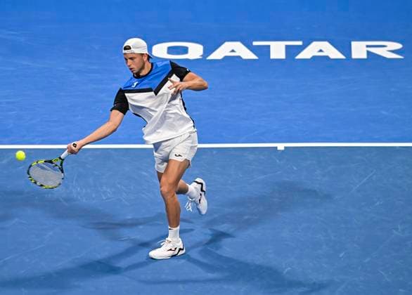 ATP, Tennis Herren Qatar Exxonmobil Open Tennis Tournament 2024 Alexandre Muller of France is playing against Andy Murray of Great Britain in his round of 32 singles match at the ATP Qatar ExxonMobil Open tennis tournament at the Khalifa International Tennis Complex in Doha, Qatar, on February 20, 2024. DOHA Qatar  Copyright: xNoushadxThekkayilx originalFilename:varittyakkal-atpqatar240220_npda1.jpg