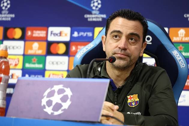 Foto Alessandro Garofalo LaPresse 20 febbraio 2024 Napoli, Italia calcio Champions League 2023 2024 - stadio Diego Armando Maradona conferenza stampa Barcelona Nella foto: Xavi allenatore allenatore FC Barcelona, Barca Febraury 20, 2024 Naples, Italy sport soccer Champions League 2023 2024 - Diego Armando Maradona stadium press conference, PK, Pressekonferenz Barcelona In the pic: Xavi allenatore coach (FC Barcelona)  Copyright: xAlessandroxGarofalo LaPressex