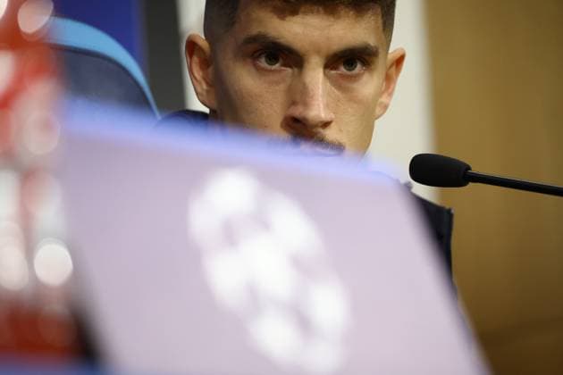 Foto Alessandro Garofalo LaPresse 20 febbraio 2024 Napoli, Italia calcio Champions League 2023 2024 - stadio Diego Armando Maradona conferenza stampa Barcelona Nella foto: Giovanni Di Lorenzo (SSC Napoli); Febraury 20, 2024 Naples, Italy sport soccer Champions League 2023 2024 - Diego Armando Maradona stadium press conference, PK, Pressekonferenz Barcelona In the pic: Giovanni Di Lorenzo (SSC Napoli);  Copyright: xAlessandroxGarofalo LaPressex
