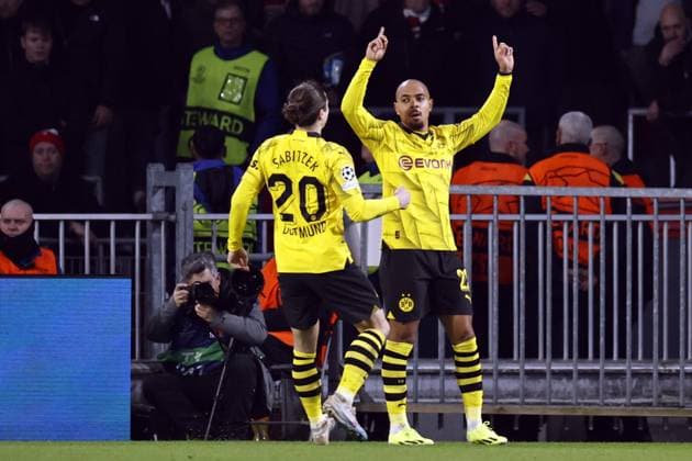 EINDHOVEN - Donyell Malen of Borussia Dortmund celebrates the 0-1 during the UEFA Champions League eighth final match between PSV Eindhoven and Borussia Dortmund at the Phillips stadium on February 20, 2024 in Eindhoven, Netherlands. ANP MAURICE VAN STEEN UEFA Champions League 2023 24 2023 2024 xVIxANPxSportx xxANPxIVx 491635629 originalFilename: 491635629.jpg