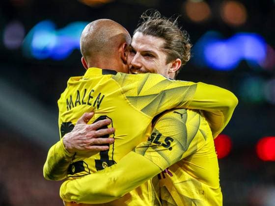 Goal, goal celebration, for 0 1 by Donyell Malen Borussia Dortmund BVB, 21 , NLD, PSV Eindhoven vs Borussia Dortmund BVB, UEFA Champions League 2023 24 Round of 16, first leg, 20 02 2024, NLD, PSV Eindhoven vs Borussia Dortmund BVB, UEFA Champions League 2023 24 Round of 16, first leg, 20 02 2024, photo Eibner Pressefoto Gabriel Boia EIndhoven Copyright: xEibner-Pressefoto GabrielxBoiax EP_EER