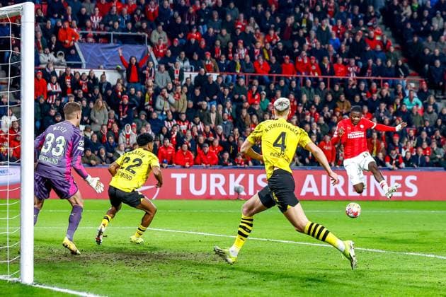 EINDHOVEN, 20-02-2024, Philips Stadium, UEFA Champions League season 2023 24, match between PSV and Borussia Dortmund, PSV player Johan Bakayoko PSV - Borussia Dortmund  x24344499x Copyright: