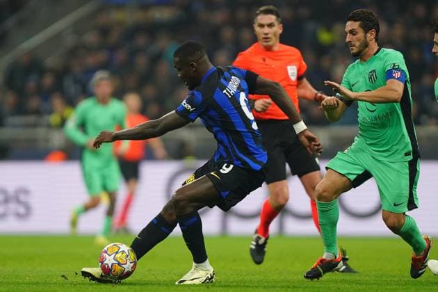 Foto Spada LaPresse 20 febbraio 2024 - Milano , Italia - calcio - Fc Inter Vs Atletico Madrid - Champions League 2023 2024 - Stadio San Siro Nella foto: Marcus Thuram (FC Inter); infortunio February 20 , 2024 Milan , Italy - sport, calcio - Fc Inter Vs Atletico Madrid - Champions League 2023 2024 - San Siro Stadium . In the pic : Marcus Thuram (FC Inter); injured  Copyright: xSpada LaPressex