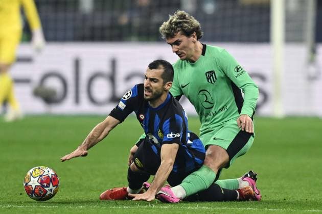 Db Milano 20 02 2024 - Champions League Inter-Atletico Madrid foto Daniele Buffa Image nella foto: Henrikh Mkhitaryan-Antoine Griezmann 