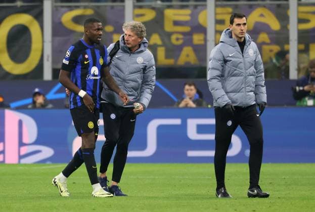 February 20, 2024, Milan, ITALY: Inter Milan™s Marcus Thuram leaves the pitch during the first leg of the round of 16 of the UEFA Champions League at Giuseppe Meazza stadium in Milan, 20 February 2024..ANSA MATTEO BAZZI. Soccer; Champions League: Fc Inter vs Atletico De Madrid  - ZUMAa110 20240220_zaf_a110_094 Copyright: xMatteoxBazzix