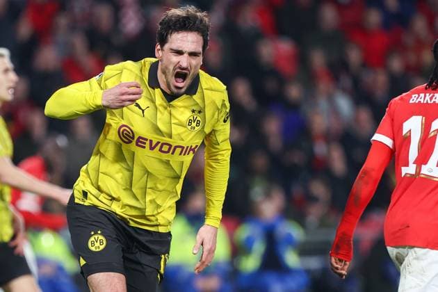 EINDHOVEN, 20-02-2024, Philips Stadium, UEFA Champions League season 2023 24, match between PSV and Borussia Dortmund, Borussia Dortmund player Mats Hummels PSV - Borussia Dortmund  x24345507x Copyright: