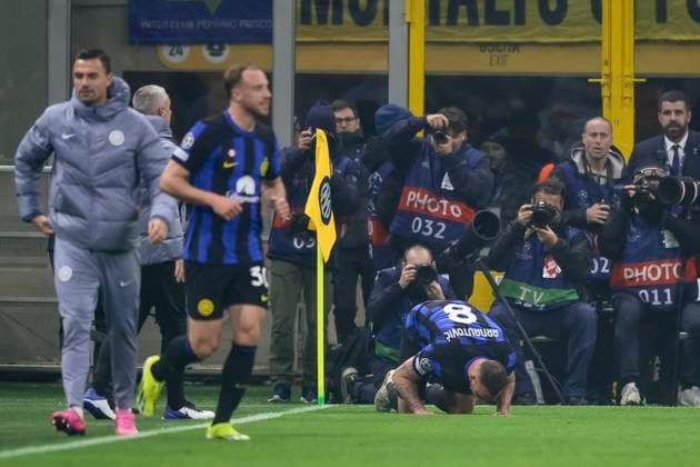 FC Internazionale v Club Atletico de Madrid - UEFA Champions League Marko Arnautovic of FC Internazionale celebrates after scoring a goal during the UEFA Champions League football match between FC Internazionale and Club Atletico de Madrid. Milan Italy Copyright: xNicolòxCampox