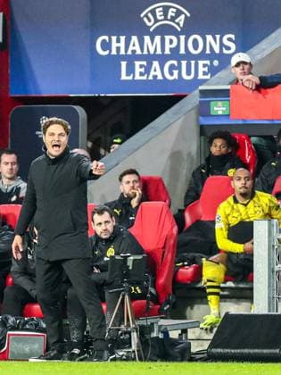 Edin Terzic Borussia Dortmund BVB, head coach gestures, gestures, Donyell Malen Borussia Dortmund BVB, 21 , NLD, PSV Eindhoven vs Borussia Dortmund BVB, UEFA Champions League 2023 24 Round of 16, first leg, 20 02 2024, NLD, PSV Eindhoven vs Borussia Dortmund BVB, UEFA Champions League 2023 24 Round of 16, first leg, 20 02 2024, photo Eibner Pressefoto Gabriel Boia EIndhoven Copyright: xEibner-Pressefoto GabrielxBoiax EP_EER
