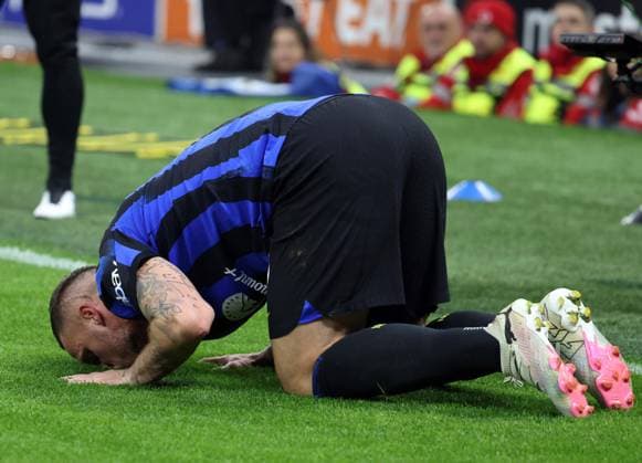 February 20, 2024, Milan, ITALY: Inter Milan™s Marko Arnautovic jubilates after scoring goal of 1 to 0 during the first leg of the round of 16 of the UEFA Champions League at Giuseppe Meazza stadium in Milan, 20 February 2024..ANSA MATTEO BAZZI. Soccer; Champions League: Fc Inter vs Atletico De Madrid  - ZUMAa110 20240220_zaf_a110_097 Copyright: xMatteoxBazzix