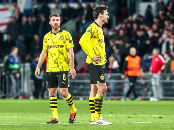 Salih Ozcan Oezcan Borussia Dortmund BVB, 06 and Mats Hummels Borussia Dortmund BVB, 15 dissatisfied, disappointed disappointed, NLD, PSV Eindhoven vs Borussia Dortmund BVB, UEFA Champions League 2023 24 Round of 16, first leg, 20 02 2024, NLD, PSV Eindhoven vs Borussia Dortmund BVB, UEFA Champions League 2023 24 Round of 16, first leg, 20 02 2024, photo Eibner Pressefoto Gabriel Boia EIndhoven Copyright: xEibner-Pressefoto GabrielxBoiax EP_EER