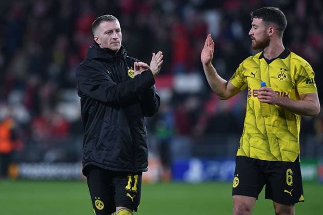 Soccer Champions League round of 16 PSV Eindhoven Borussia Dortmund on 20 02 2024 at Philips Stadion in Eindhoven Marco Reus Dortmund , left Salih Özcan Dortmund , right xRx