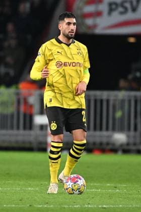 240220 UEFA CL Round of 16 PSV Eindhoven - Borussia Dortmund Emre Can of Borussia Dortmund pictured in action with the ball during a football game between PSV Eindhoven and Borussia Dortmund during the 1st leg of the Round of 16 in the UEFA Champions League 2023 - 2024 competition on February 20, 2024 in Eindhoven, The Netherlands. (Photo by Maarten Straetemans Isosport) EINDHOVEN The Netherlands  Copyright: xx 440960