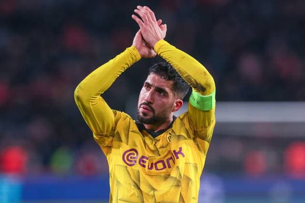 20 02 2024, Football, Season 2023 2024, UEFA Champions League, Round of 16, Round 1, PSV Eindhoven Borussia Dortmund, Emre Can Borussia Dortmund is disappointed and thanks the fans, Eindhoven Philips Stadion North Brabant Netherlands xRHR PHOTO ENx Copyright: DennisxEwert RHR-FOTOx RHR-FOTO DE