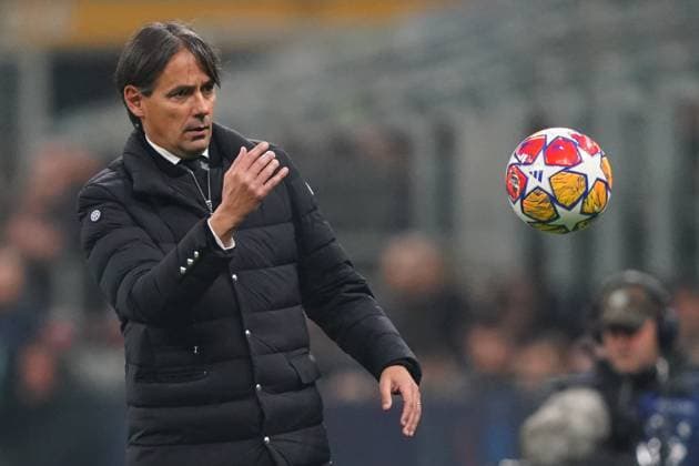 Foto Spada LaPresse 20 febbraio 2024 - Milano , Italia - calcio - Fc Inter Vs Atletico Madrid - Champions League 2023 2024 - Stadio San Siro Nella foto:Simone Inzaghi (FC Inter); February 20 , 2024 Milan , Italy - sport, calcio - Fc Inter Vs Atletico Madrid - Champions League 2023 2024 - San Siro Stadium . In the pic : Simone Inzaghi (FC Inter);  Copyright: xSpada LaPressex