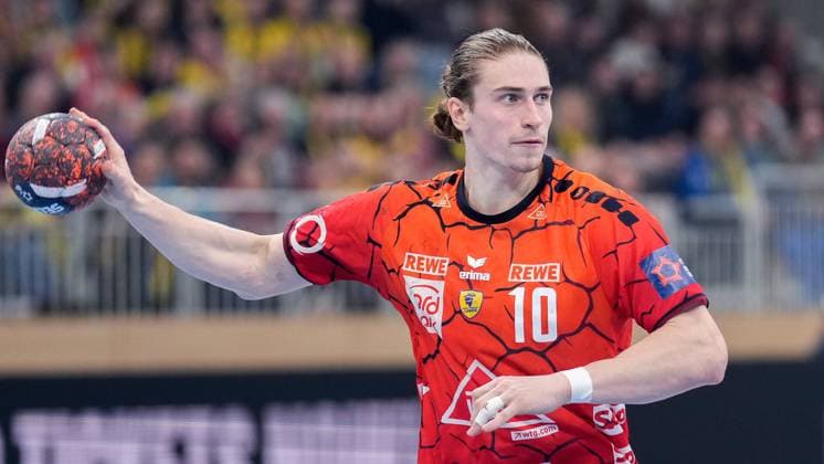 Juri Knorr RNL, 10 , on the ball, single image, single photo, action, action, 20 02 2024, Heidelberg Germany , Handball, EHF European League, Rhein Neckar Löwen TSV Hannover Burgdorf xozx