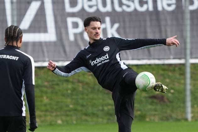 Robin Koch Eintracht Frankfurt Frankfurt 21 02 2024 Eintracht Frankfurt final training session, Deutsche Bank Park, UEFA Conference League