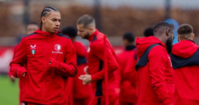 ROTTERDAM - Calvin Stengs during a training at Feyenoord. AS Roma and Feyenoord meet in Rome for a Europa League match. ANP MARCO DE SWART xVIxANPxSportx xxANPxIVx 491679391 originalFilename: 491679391.jpg