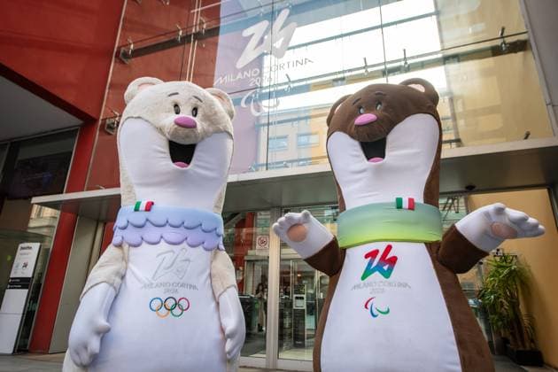 Milano Cortina 2026, Maskottchen Tina und Milo Photo Claudio Furlan Lapresse 21-02-2024 Milan - News Mascot of the Milan Cortina 2026 Olympic and Paralympic Games at Deloitte s headquarters in via Tortona  Copyright: xClaudioxFurlan LaPressex