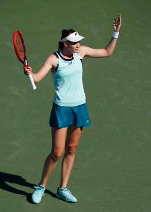 Elena Rybakina KAZ reacts angry,anger,disappointed,disappointment,emotion, Dubai Duty Free Tennis Championships, Dubai, U A E Copyright: xJuergenxHasenkopfx