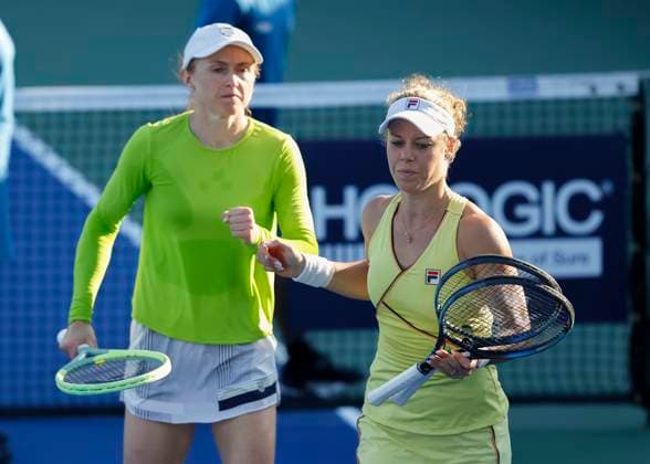 Aliaksandra Sasnovich, Laura Siegemund, Womens Doubles, Dubai Duty Free Tennis Championships, Dubai, U A E Tennis Dubai Tennis Championships 2024 WTA Dubai Duty Free Tennis Stadium Dubai United Arab Emirates 21 February 2024 Copyright: xJuergenxHasenkopfx