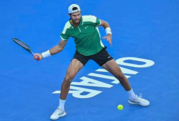 ATP, Tennis Herren Qatar Exxonmobil Open Tennis Tournament 2024 Karen Khachanov is playing against Fabian Marozsan of Hungary in his round of 16 singles match at the ATP Qatar ExxonMobil Open tennis tournament at the Khalifa International Tennis Complex in Doha, Qatar, on February 21, 2024. DOHA Qatar  Copyright: xNoushadxThekkayilx originalFilename:varittyakkal-atpqatar240221_npS5j.jpg