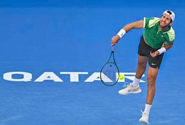 ATP, Tennis Herren Qatar Exxonmobil Open Tennis Tournament 2024 Karen Khachanov is playing against Fabian Marozsan of Hungary in his round of 16 singles match at the ATP Qatar ExxonMobil Open tennis tournament at the Khalifa International Tennis Complex in Doha, Qatar, on February 21, 2024. DOHA Qatar  Copyright: xNoushadxThekkayilx originalFilename:varittyakkal-atpqatar240221_npAYk.jpg