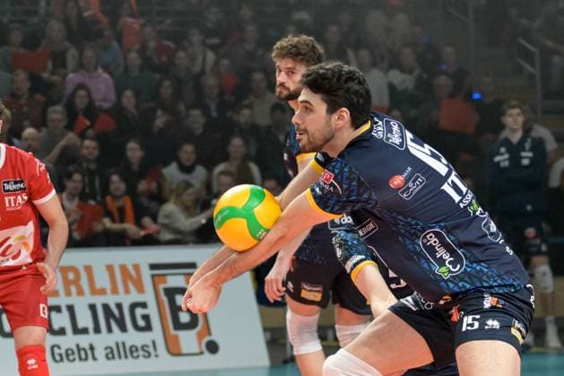 Berlin, Germany 21 January 2024 CL Volleyball 1 4 Final 2023 2024 Berlin Recycling Volleys vs Itas Trentino In the picture Daniele Lavia Itas Trentino receiving the ball Copyright: xFotostandx xReuhlx