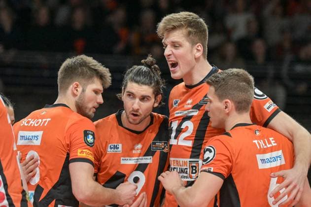 Berlin, Germany January 21, 2024 CL Volleyball 1 4 Final 2023 2024 Berlin Recycling Volleys vs Itas Trentino In the picture After winning points from left Ruben Schott BR Volleys , Timothee Carle BR Volleys , Saso Stalekar BR Volleys , Johannes Tille BR Volleys Copyright: xFotostandx xReuhlx