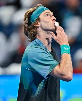 ATP, Tennis Herren Qatar Exxonmobil Open Tennis Tournament 2024 Andrey Rublev is celebrating his victory in the round of 16 singles match against Richard Gasquet of France at the ATP Qatar ExxonMobil Open tennis tournament at the Khalifa International Tennis Complex in Doha, Qatar, on February 21, 2024. DOHA Qatar  Copyright: xNoushadxThekkayilx originalFilename:varittyakkal-atpqatar240221_npeKE.jpg
