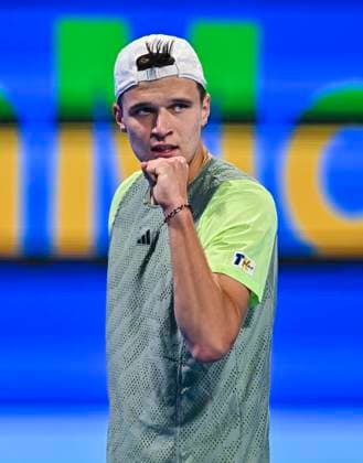ATP, Tennis Herren Qatar Exxonmobil Open Tennis Tournament 2024 Jake Mensik of the Czech Republic is celebrating his victory in the round of 16 singles match against Andy Murray of Great Britain at the ATP Qatar ExxonMobil Open tennis tournament at the Khalifa International Tennis Complex in Doha, Qatar, on February 21, 2024. DOHA Qatar  Copyright: xNoushadxThekkayilx originalFilename:varittyakkal-atpqatar240221_npo32.jpg
