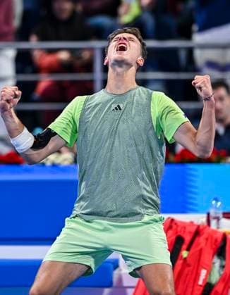 ATP, Tennis Herren Qatar Exxonmobil Open Tennis Tournament 2024 Jake Mensik of the Czech Republic is celebrating his victory in the round of 16 singles match against Andy Murray of Great Britain at the ATP Qatar ExxonMobil Open tennis tournament at the Khalifa International Tennis Complex in Doha, Qatar, on February 21, 2024. DOHA Qatar  Copyright: xNoushadxThekkayilx originalFilename:varittyakkal-atpqatar240221_npXBo.jpg