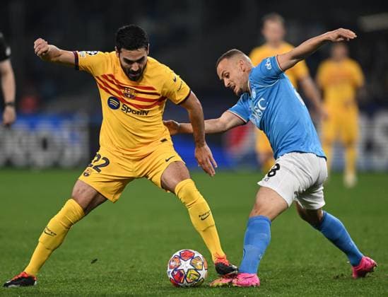 Db Napoli 21 02 2024 - Champions League Napoli-Barcellona foto Daniele Buffa Image nella foto: Ilkay Gundogan-Stanislav Lobotka 