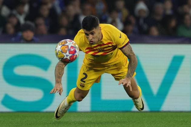 Joao Cancelo FC Barcelona, Barca in action during the UEFA CHAMPIONS LEAGUE soccer match between NAPOLI and BARCELLONA at Diego Armando Maradona Stadium in Naples, Italy - Wednesday, February 21, 2024. ( Alessandro Garofalo LaPresse )  Copyright: xAlessandroxGarofalo LaPressex
