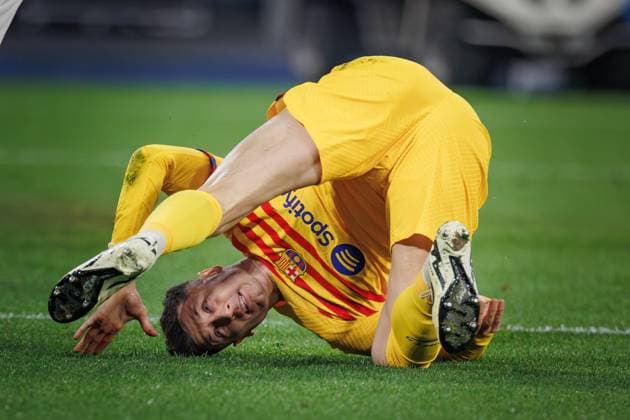 Robert Lewandowski during UEFA Champions League 23 24 game between SSC Napoli and FC Barcelona, Barca at Stadio Diego Armando Maradona, Naples, Italy. (Maciej Rogowski) Naples Stadio Diego Armando Maradona Italy Copyright: xMaciejxRogowskix napolibarcelonafull-58