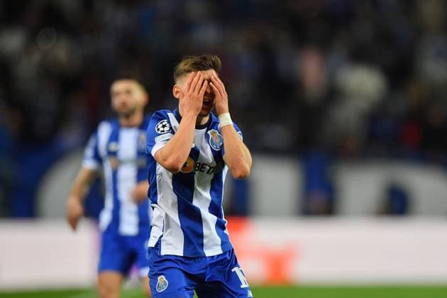 21st February 2024: Dragon Stadium, Porto, Portugal; Champions League football. FC Porto versus Arsenal FC: Francisco Concei& xe7;ao of Porto holds his head at missing a scoring chance  ActionPlus12610897 DanielxCastro