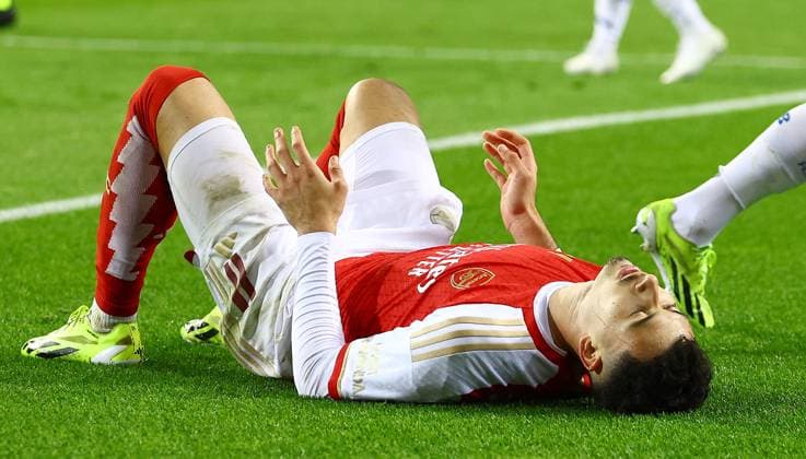 Gabriel Martinelli of Arsenal shows a look of frustration Porto v Arsenal, UEFA Champions League, Round of 16, First Leg, Football, Estadio do Dragao, Porto, Portugal - 21 Feb 2024 EDITORIAL USE ONLY No use with unauthorised audio, video, data, fixture lists, club league logos or live services. Online in-match use limited to 120 images, no video emulation. No use in betting, games or single club league player publications. Copyright: xKieranxMcManus Shutterstockx 14355127ah