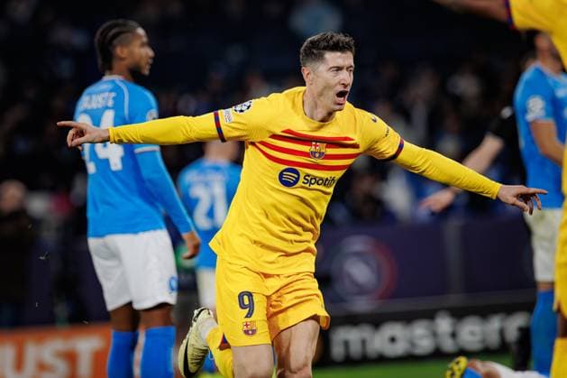Robert Lewandowski celebrates after scoring goal during UEFA Champions League 23 24 game between SSC Napoli and FC Barcelona, Barca at Stadio Diego Armando Maradona, Naples, Italy. (Maciej Rogowski) Naples Stadio Diego Armando Maradona Italy Copyright: xMaciejxRogowskix napolibarcelonafull-67