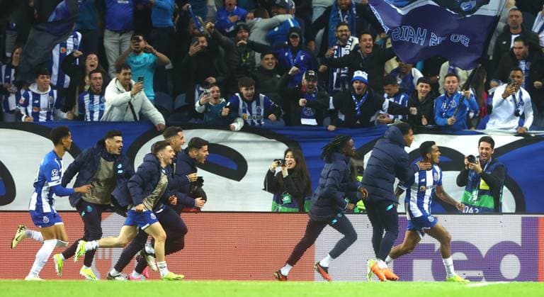 Wenderson Galeno of Porto celebrates scoring a goal to make the score 1-0 Porto v Arsenal, UEFA Champions League, Round of 16, First Leg, Football, Estadio do Dragao, Porto, Portugal - 21 Feb 2024 EDITORIAL USE ONLY No use with unauthorised audio, video, data, fixture lists, club league logos or live services. Online in-match use limited to 120 images, no video emulation. No use in betting, games or single club league player publications. Copyright: xKieranxMcManus Shutterstockx 14355127au