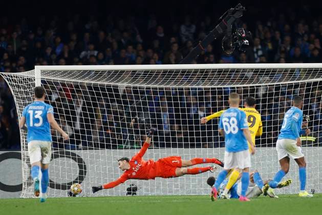 Robert Lewandowski FC Barcelona, Barca scores his team s first goal, UEFA Champions League 2023 2024 - Round of 16 First Leg, SSC Napoli vs FC Barcelona, Diego Armando Maradona StadiuÃ¬, February 21, 2024, Naples, Italy.