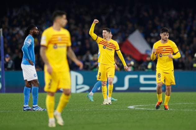 Robert Lewandowski FC Barcelona, Barca celebrates after scoring his team s first goal, UEFA Champions League 2023 2024 - Round of 16 First Leg, SSC Napoli vs FC Barcelona, Diego Armando Maradona StadiuÃ¬, February 21, 2024, Naples, Italy.